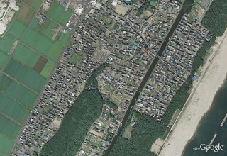 Google、東北関東大震災後の衛星写真を公開