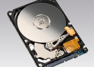 大容量320GBの2.5インチSerial ATA対応HDD