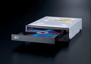 最大20倍速書き込みに対応DVDスーパーマルチドライブ