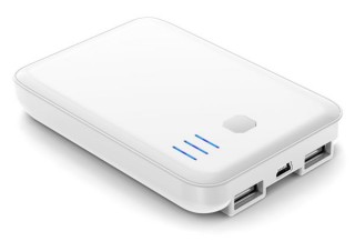 プレアデス、iPhone、iPodなどを2台同時充電可能な大容量バッテリーパック