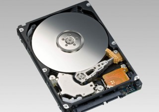 富士通、500GBの2.5型ハードディスクを発売
