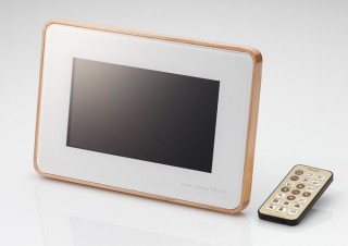 エレコム、パネルの周囲に天然木を使用したデジタルフォトフレーム「トリート」