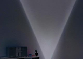 セガトイズ、スター・ウォーズ「R2-D2」が星空を映し出す家庭用プラネタリウム