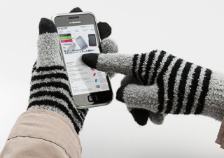 エレコム、手袋を付けたままiPhoneなどを操作可能なタッチパネル専用グローブ