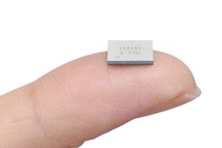 シャープ、業界最小サイズのマルチメディア放送受信用チューナーモジュールを開発