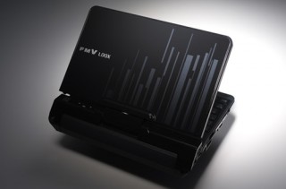 ビジネスモデルのXP搭載モバイルノートPC
