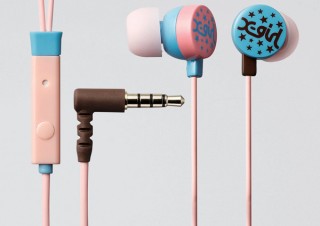 エレコム、「X-girl」とのコラボでスマフォ用アクセサリー3製品を発売