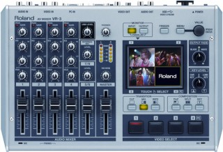 ローランド、軽量・コンパクトなインターネットライブ配信用AVミキサー「VR-3」