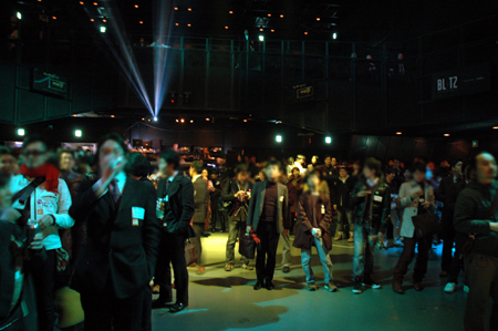 各地から約750名の卒業生たちが集結