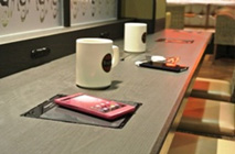 無接点充電パッドの設置例