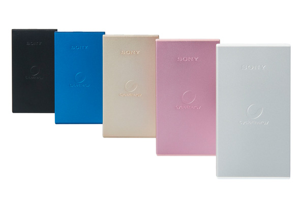 ソニー、薄型フラットタイプで容量5000mAhのモバイルバッテリー「CP-F5 