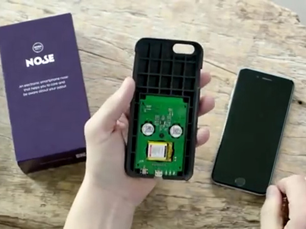スマホケースとアプリを使う