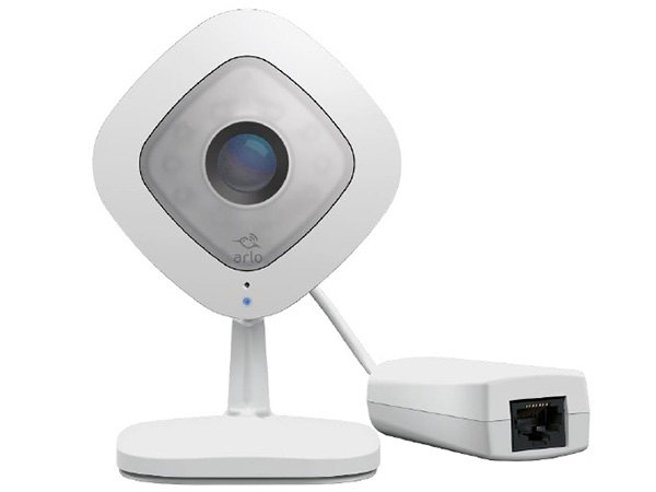 「Arlo Q Plus」