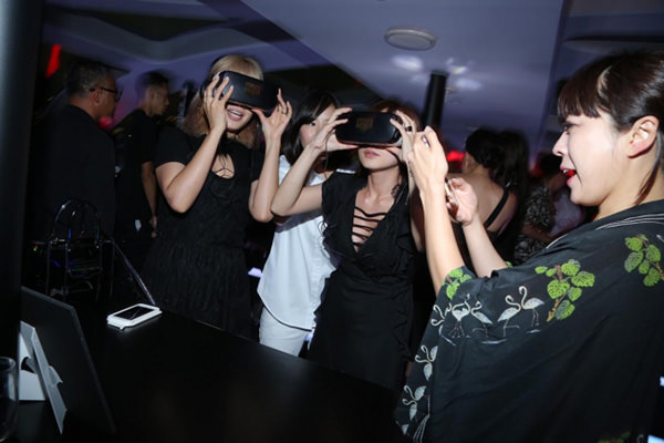 オリジナルコンテンツでのVR体験が可能