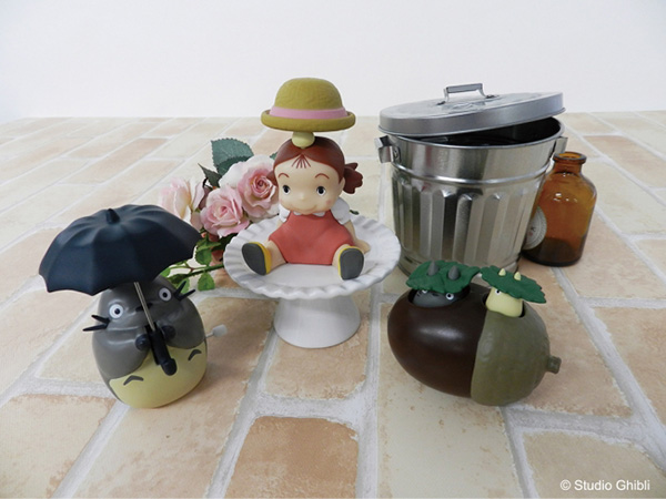 「どんぐり共和国」では、5月から「となりのトトロ ねじ巻き」シリーズも新発売