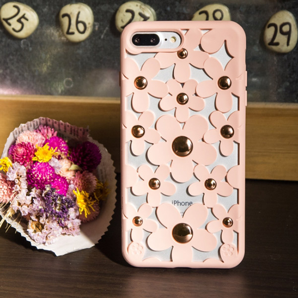サンクチュアリ 花柄を立体的に表現したswitcheasy製のiphoneケース Fleur For Iphonex デザインってオモシロイ Mdn Design Interactive