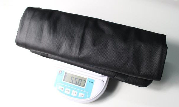 重量は約550g