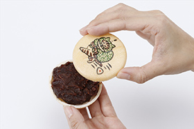 「どろぼうねこもなか」