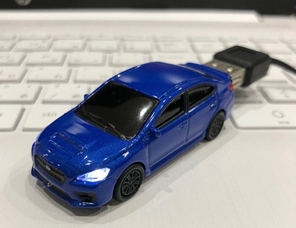 スバル WRX 32GB USBメモリー