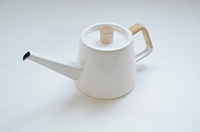 デザイン：小泉誠　Kaico ドリップケトルS　13,200円（税込）