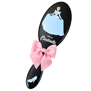 「ヘアブラシ」1,600円（税別）