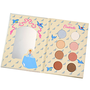「アイシャドウパレット」1,800円（税別）