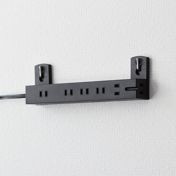「T-KF01シリーズ」の使用イメージ。フックに吊るした設置方法の例