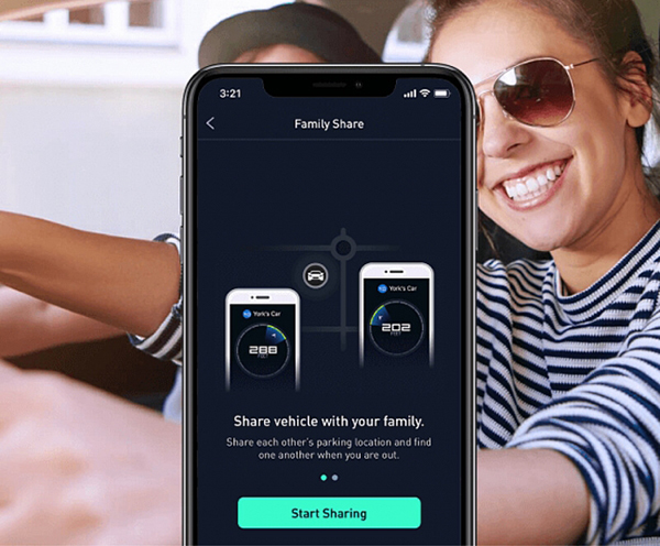 待ち合わせで駐車位置をシェア 駐車位置のシェア機能を使えば、待ち合わせ相手が駐車位置を簡単に発見