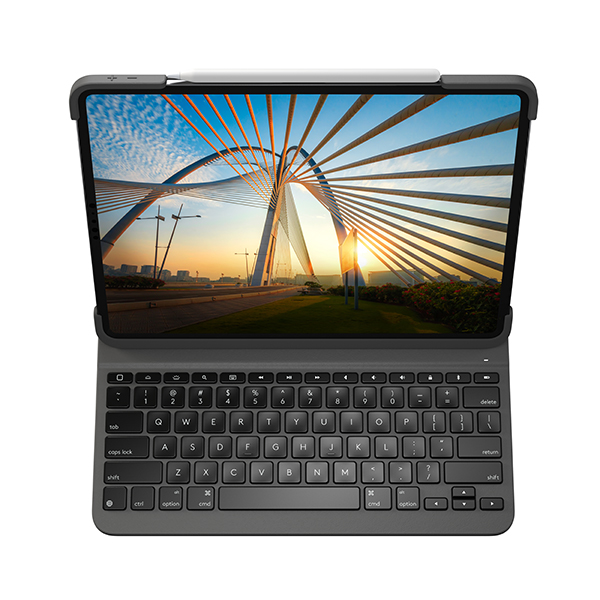広めのキー間隔で、ノートPCのような快適なタイピングが可能。上部にはiOSショートカットキーが