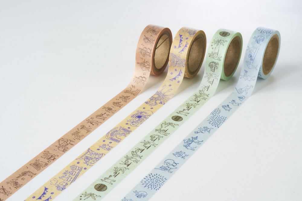 「マスキングテープ鳥獣戯画」（4巻セット）価格：800円（税抜） 祭り、音楽隊、コーヒー抽出、遊園地の4デザインがセットに