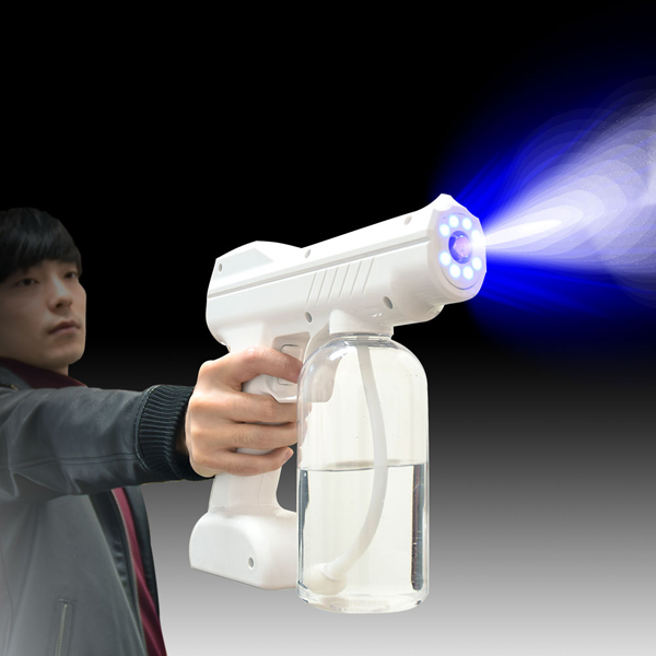 狙い撃ち！消毒液バスターガン