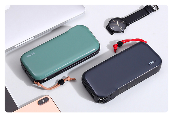 カラーはグレー、グリーンの2色展開。ドイツのレッド・ドット・デザイン賞をはじめ、世界の数々のデザイン賞を受賞したデザイン性の高さも魅力です