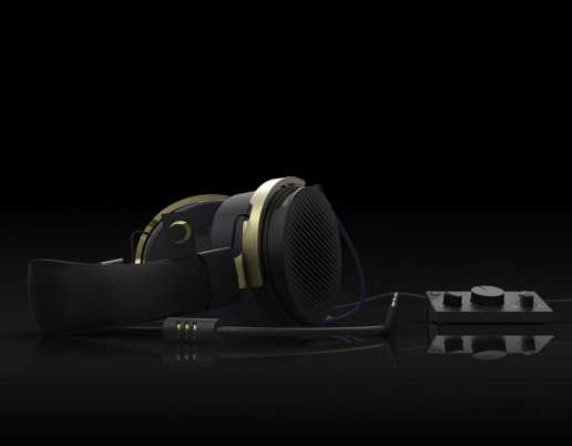 SHIDO:001（左）とSHIDO:002（右）