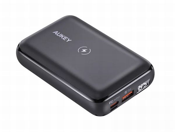 モバイルバッテリー「Basix Pro Mini」