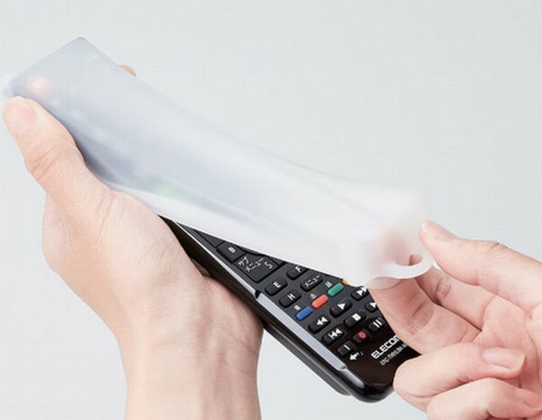 伸縮性があり、25cmまでのリモコンに対応