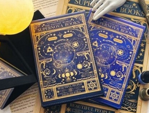 空想天体古書・月の満ち欠け 折りたたみスタンド式ミラー（ブルー）