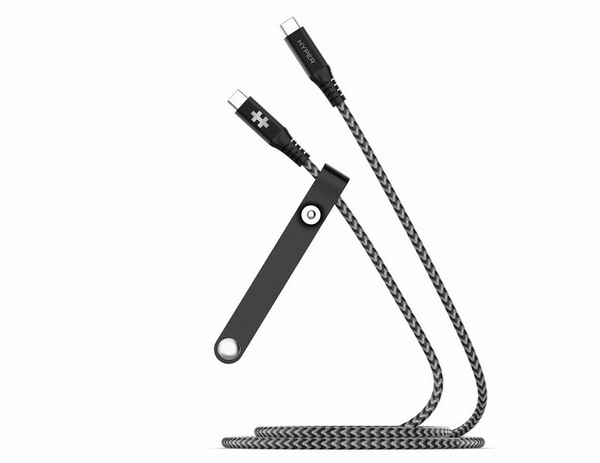 ホルダーストラップ付きなので、ケーブルを好きな長さで調節可能