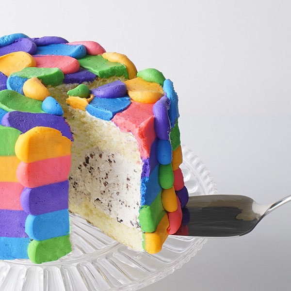Cake.jp、5色のクリームチーズを使った「カラフルポイズンケーキ