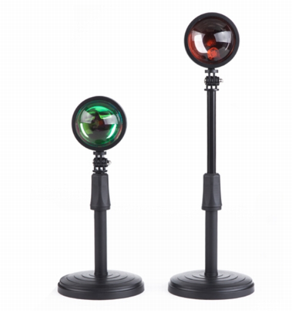 ライトは高さ調節可能